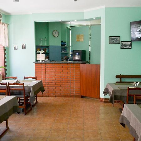 Vorontsovskiy Hotel Melitopol Kültér fotó